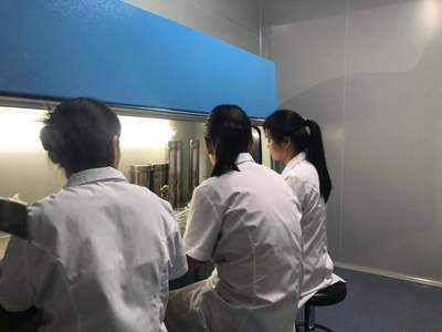 咸寧香泉水檢公司開展潘灣駐廠水質檢測員技能培訓與技術咨詢活動